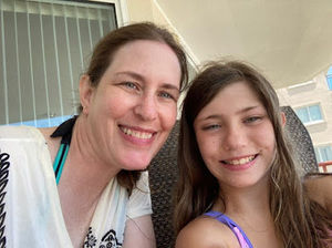 Meet your Posher, Claire